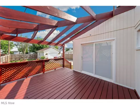 Exterior - 322 Cambridge Ave, Elyria, OH 44035 photo 4 of 7
