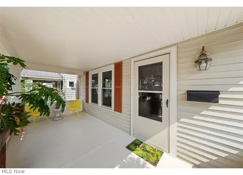 Exterior - 322 Cambridge Ave, Elyria, OH 44035 photo 1 of 7