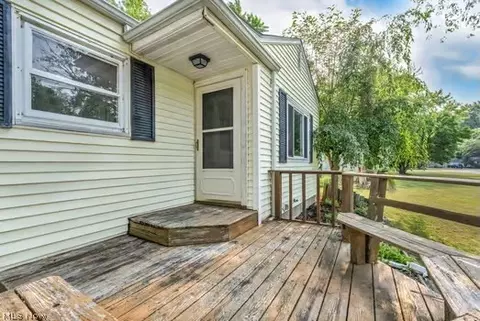532 Metcalf Rd, Elyria, OH 44035 photo 5