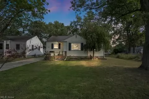 532 Metcalf Rd, Elyria, OH 44035