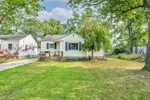 532 Metcalf Rd, Elyria, OH 44035 photo 2