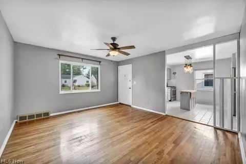 532 Metcalf Rd, Elyria, OH 44035 photo 9