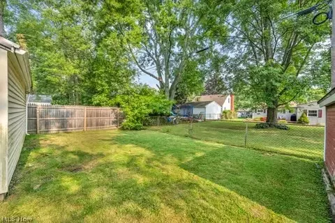532 Metcalf Rd, Elyria, OH 44035 photo 34