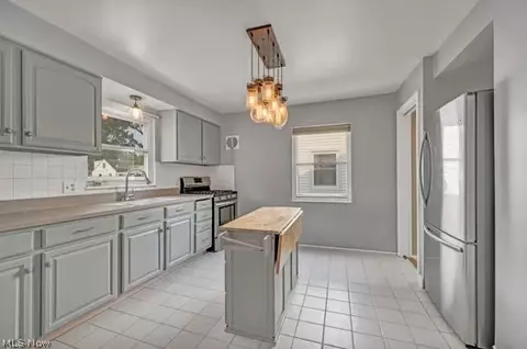 532 Metcalf Rd, Elyria, OH 44035 photo 10