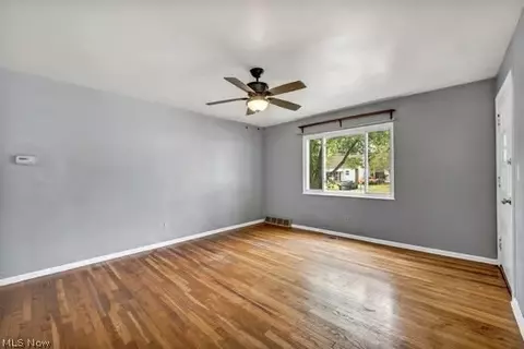 532 Metcalf Rd, Elyria, OH 44035 photo 8