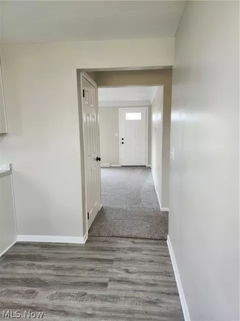 Entry Way - 1629 W 30th St, Lorain, OH 44052 photo 3 of 6
