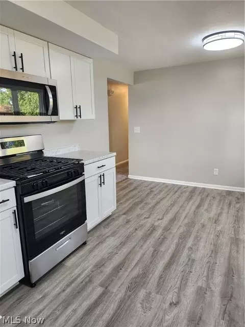 Kitchen - 1629 W 30th St, Lorain, OH 44052 photo 2 of 2
