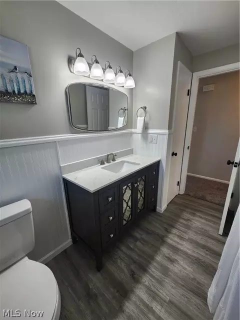 Bath - 1629 W 30th St, Lorain, OH 44052 photo 2 of 3