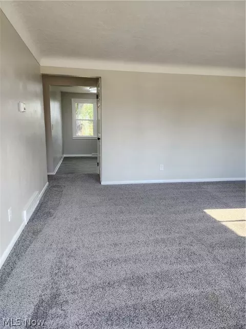 Entry Way - 1629 W 30th St, Lorain, OH 44052 photo 1 of 6
