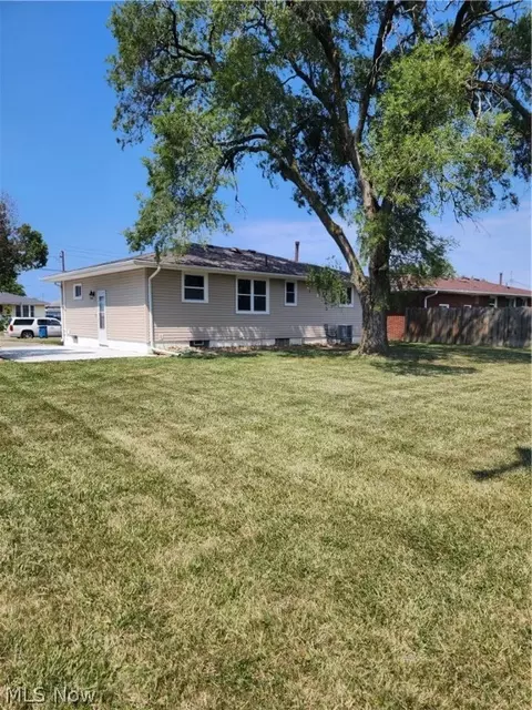 Exterior - 1629 W 30th St, Lorain, OH 44052 photo 3 of 3