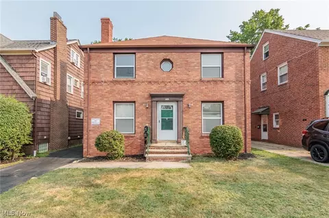 13601 Cedar Rd, University Heights, OH 44118