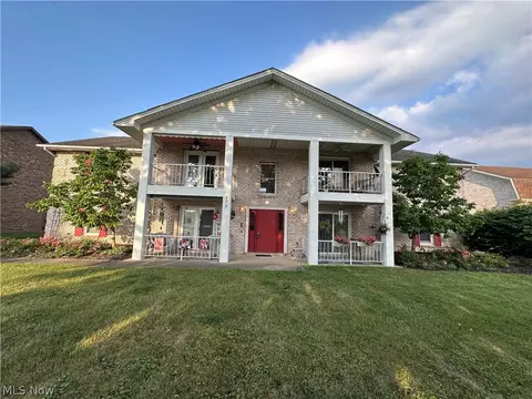 876 Pearson Cir #3, Boardman, OH 44512 photo 2