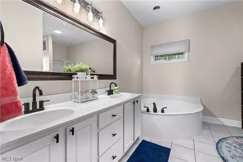 Bath - 503 Heron Dr, Huron, OH 44839 photo 1 of 4