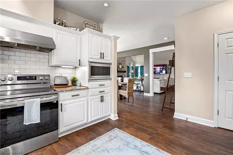Kitchen - 503 Heron Dr, Huron, OH 44839 photo 4 of 4