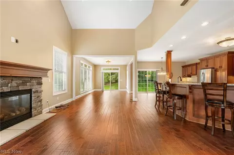 Living - 3356 Huntcliffe Rd NE, Canton, OH 44721 photo 1 of 2
