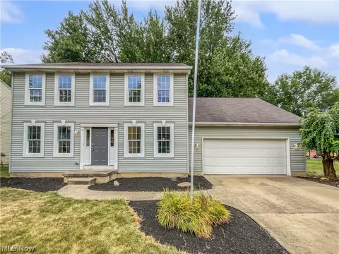 39850 Hope Ct, Elyria, OH 44035