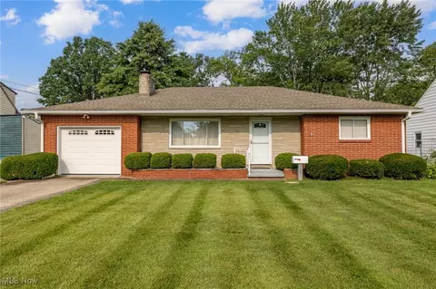 120 Mckinley St, Wellington, OH 44090