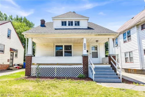 15014 Edgewood Ave, Cleveland, OH 44128