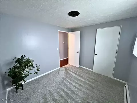 681 Abbe Rd S, Elyria, OH 44035 photo 14
