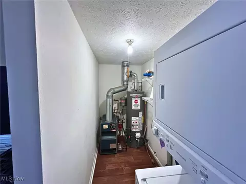 681 Abbe Rd S, Elyria, OH 44035 photo 6