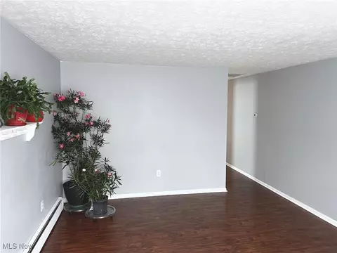 681 Abbe Rd S, Elyria, OH 44035 photo 10