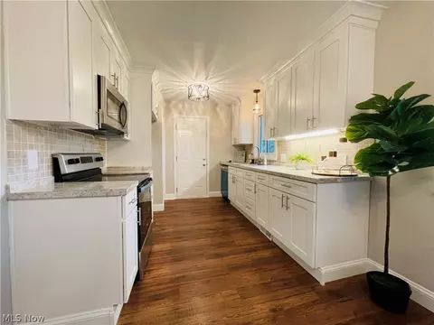 3086 Bancroft Rd, Fairlawn, OH 44333 photo 10