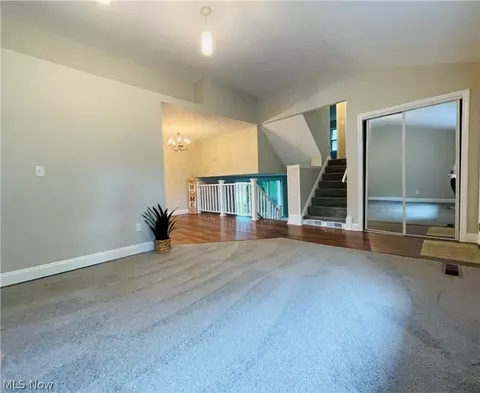 3086 Bancroft Rd, Fairlawn, OH 44333 photo 5