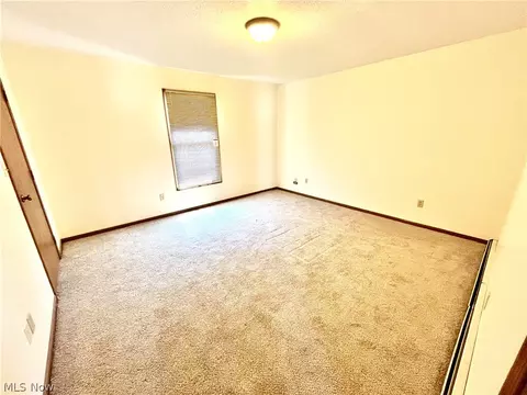 7350 Eisenhower Dr #5, Boardman, OH 44512 photo 12