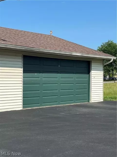 7350 Eisenhower Dr #5, Boardman, OH 44512 photo 16