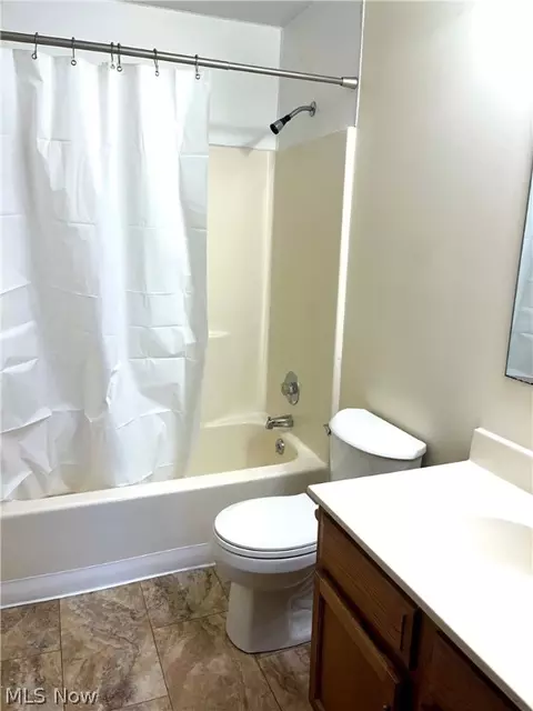 7350 Eisenhower Dr #5, Boardman, OH 44512 photo 10