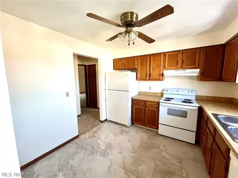 7350 Eisenhower Dr #5, Boardman, OH 44512 photo 7
