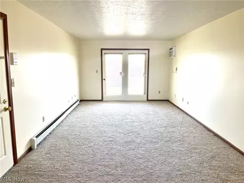 7350 Eisenhower Dr #5, Boardman, OH 44512 photo 3