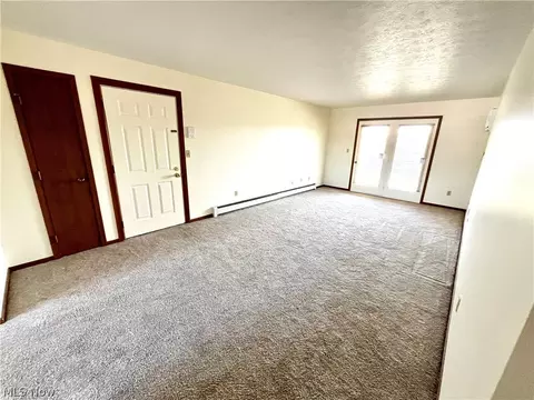 7350 Eisenhower Dr #5, Boardman, OH 44512 photo 4