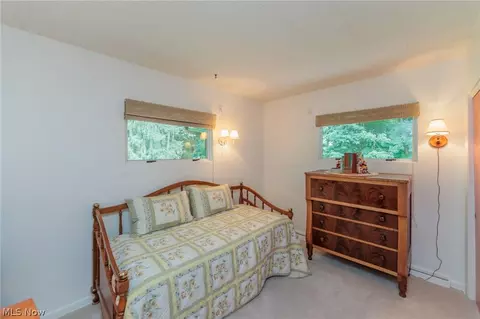 425 Bittersweet Rd, Akron, OH 44333 photo 12