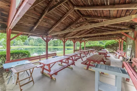 425 Bittersweet Rd, Akron, OH 44333 photo 48