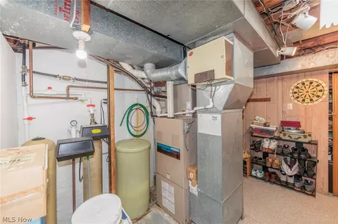 425 Bittersweet Rd, Akron, OH 44333 photo 31