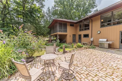 425 Bittersweet Rd, Akron, OH 44333 photo 38
