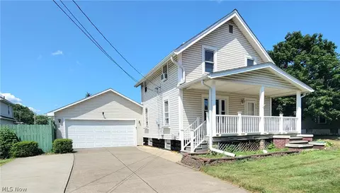672 Jackson St, Amherst, OH 44001
