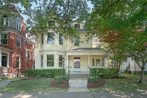 213 Washington St, Marietta, OH 45750
