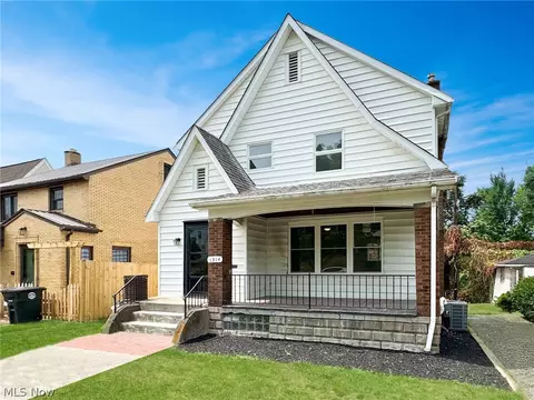 1914 Mccauslen Mnr, Steubenville, OH 43952