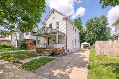 974 Berwin St, Akron, OH 44310