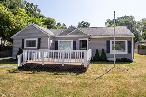 2809 Aldis Dr, Akron, OH 44312