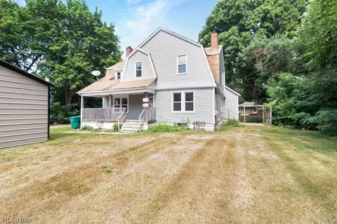 7187 Maple St, Mentor, OH 44060 photo 1