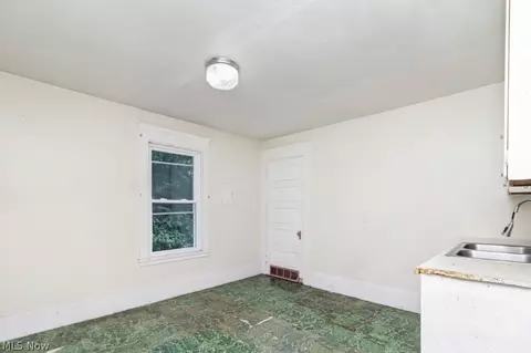7187 Maple St, Mentor, OH 44060 photo 11