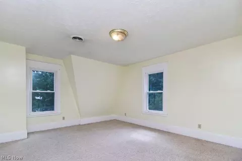 7187 Maple St, Mentor, OH 44060 photo 8