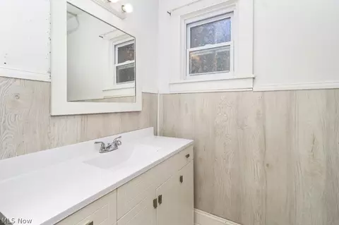 7187 Maple St, Mentor, OH 44060 photo 24