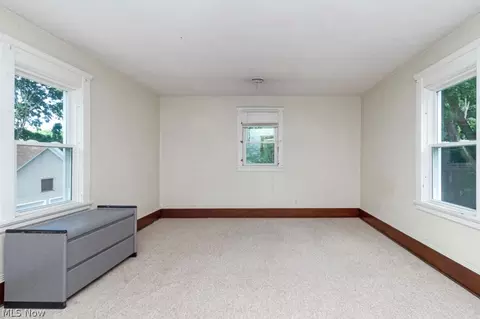 7187 Maple St, Mentor, OH 44060 photo 4