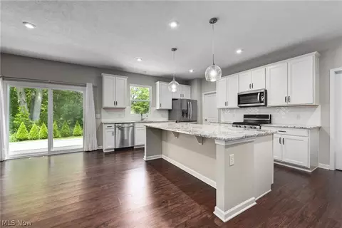 Kitchen - 9367 Corning Ave, Mentor, OH 44060 photo 1 of 3