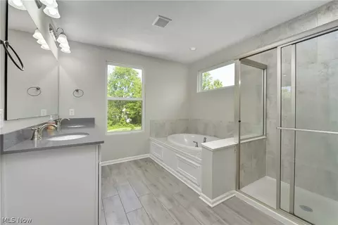 Bath - 9367 Corning Ave, Mentor, OH 44060 photo 1 of 1