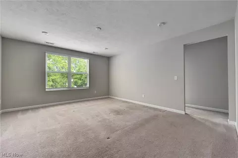 Bedroom - 9367 Corning Ave, Mentor, OH 44060 photo 1 of 5